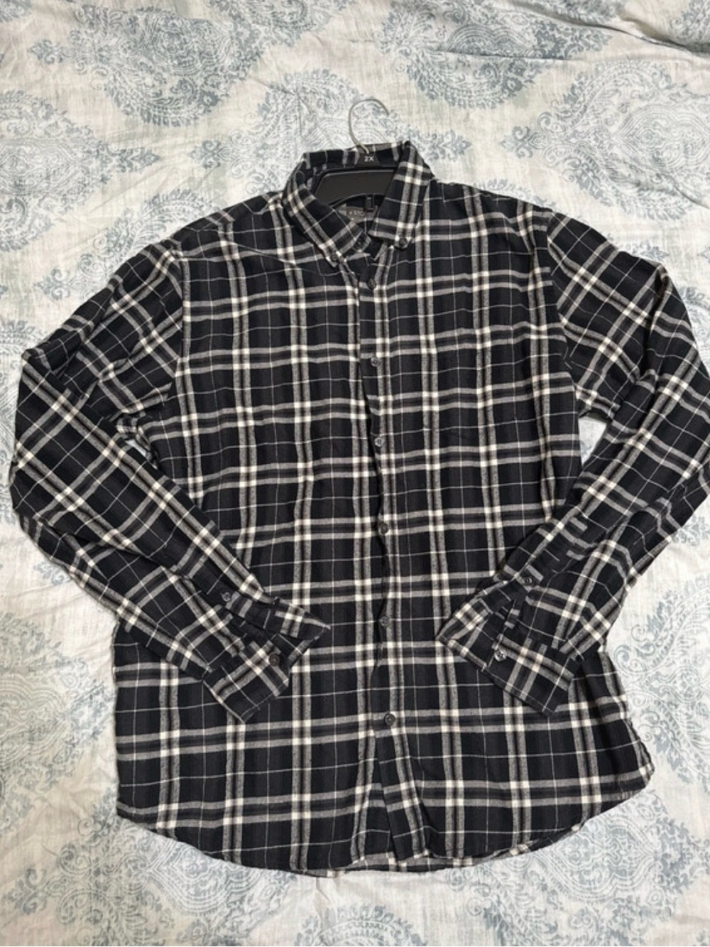 Slate & Stone Black and White Plaid Button-Down Shirt